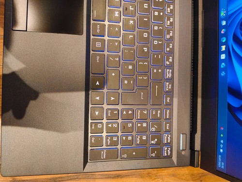 PC Specialist 15.6" Gaming Laptop - Intel i7 10870H , RTX 3060, 240Hz, 32GB RAM - Afbeelding 13 van 24