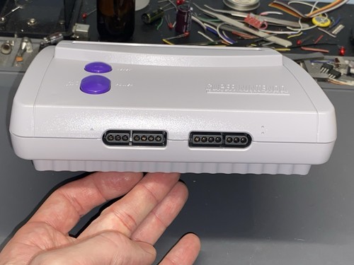Ultimate SNES RGB Super Nintendo Console Mini Jr. 1 Chip Region Region LED - Picture 4 of 23