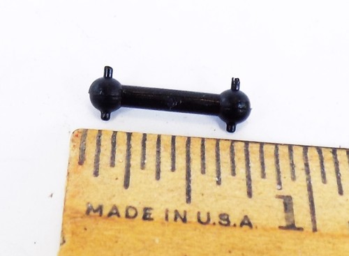 HO / MANTUA / DIESEL LOCOMOTIVE #6111 / DRIVE SHAFT / PLASTIC PARTS - Picture 3 of 3