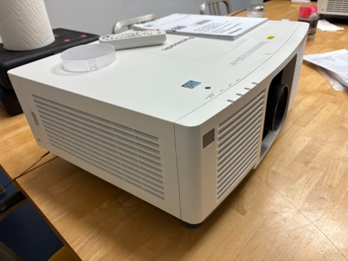 Panasonic PT-MZ680 6000-Lumen WUXGA 3LCD Projector (White) - Picture 3 of 7