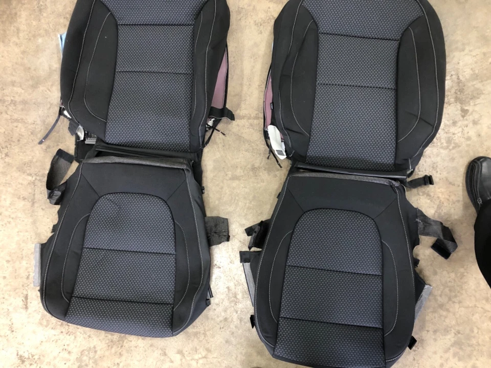 FUNDAS DE ASIENTO DE TELA ORIGINALES DE FÁBRICA OEM 2021 2022 GMC ACADIA Foto 4 de 4