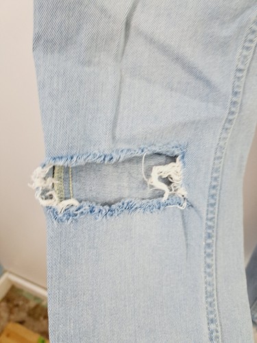 Free People Womens 26 We The Free Distressed Skinny Jeans Raw Hem Light Wash - Picture 5 of 6