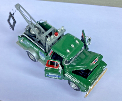 1/35 5" GREEN 1955 CHEVY CAMEO TOW TRUCK JACK & JOE'S WRECKER SERVICE 18055 NEW - Picture 18 of 23