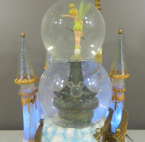 Disney WDW Resorts Globo de Nieve Castillo Campana Iluminado Movimiento Musical con Caja - Imagen 11 de 15
