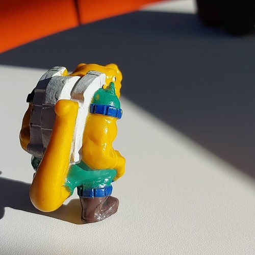 Vintage Extreme Dinosaurs Rare T-Bone KFC Toy 2" Minifigure Figure excellent - Picture 5 of 8