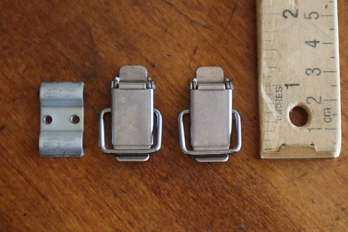 Bottom Hard Case Latch Parts Replacement Brother Ameno KH-836E Knitting Machine - Picture 8 of 9