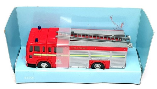 Corgi Appx 15cm Long 65901 - Volvo Fire Engine City Fire Brigade - Red - Picture 4 of 5