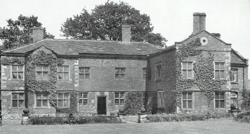 Clarke Hall Wakefield 1961 2 Page Photo Article G700