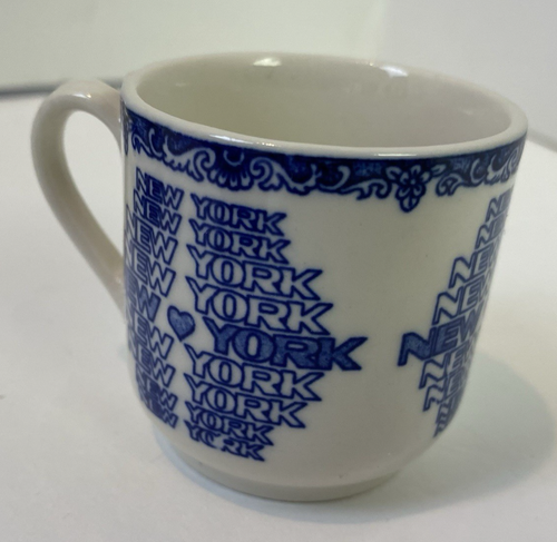 Taza y platillo pequeños de recuerdo de Nueva York azul y blanco decoración té miniatura Japón - Imagen 7 de 10