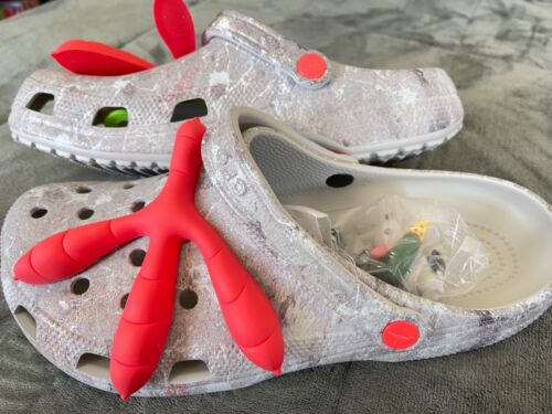 Crocs X STAPLE Collaboration Hombres 12 Acera Lujo Clásico - ¡Pies de Pollo! - Imagen 2 de 7