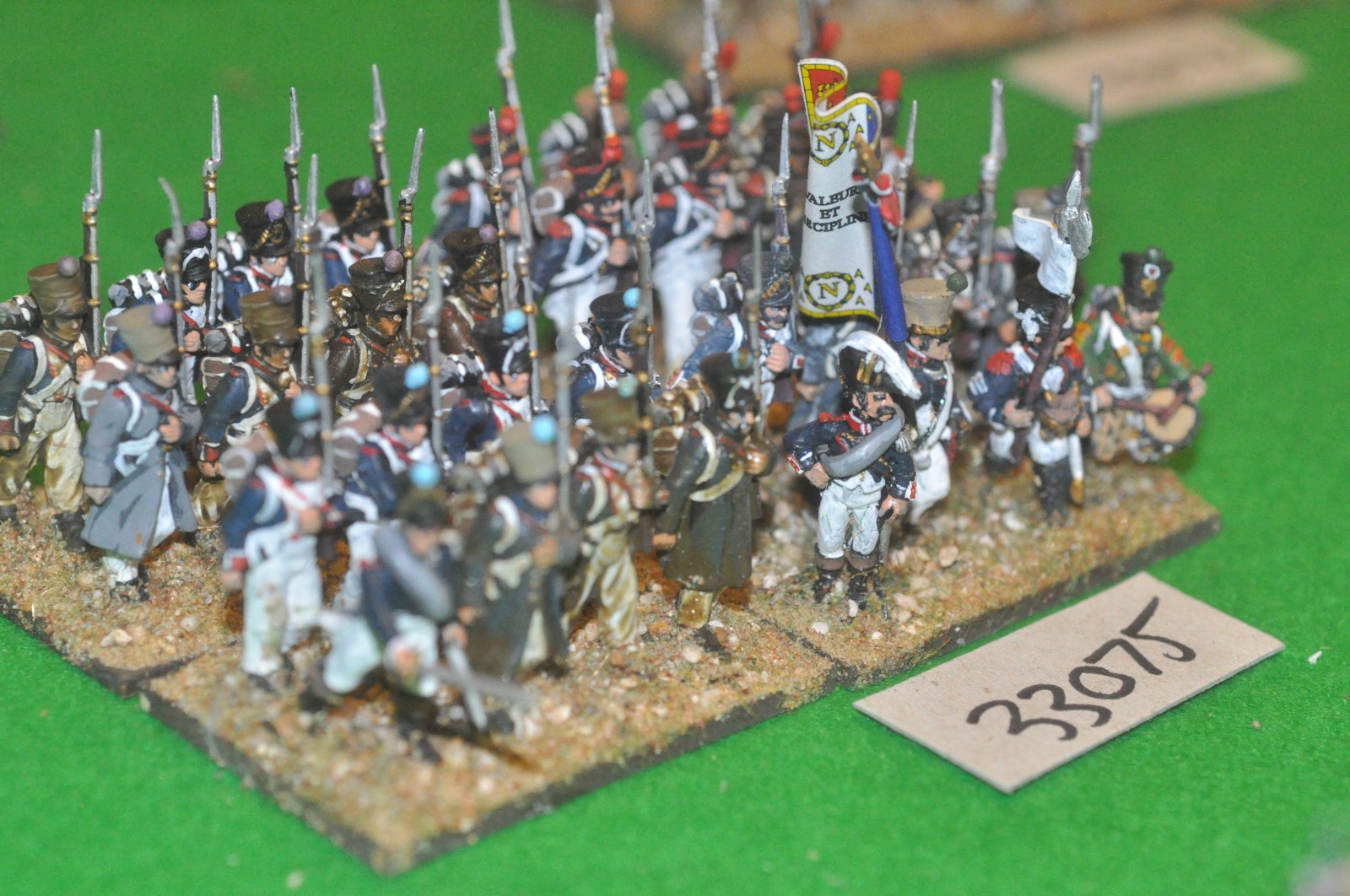28mm Regimiento napoleónicas francés de 32 figuras de plástico-INF (33075) 28mm Regimiento napoleónicas francés de 32 figuras de plástico-INF (33075)