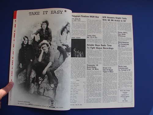 CASH BOX MAGAZINE May 20th 1972 STAPLE SINGERS ZZ TOP THE EAGLES ELO Goldie Hawn - Picture 7 of 13