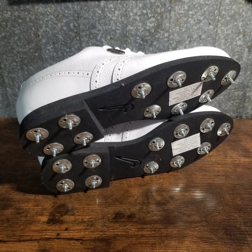 Nike Metal Spike-Golfschuhe Damengröße 7 Jugendliche Größe 5 weiß niedrig Schnürschuhe - Bild 9 von 9