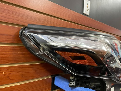 2022-2024 SUBARU FORESTER RIGHT PASSENGER SIDE LED NON-AFS CHROME HEADLIGHT OEM - Picture 3 of 11