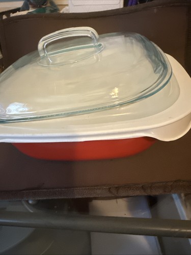 Corning Ware Corelle Red Vitrelle 2,5 Qt. 2,3L Glas Backformen mit Kunststoffdeckel USA