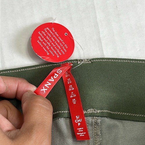 Pantalones cargo SPANX para mujer pequeños elásticos sarga al tobillo gris camuflaje control abdominal nuevos sin etiquetas - Imagen 7 de 12