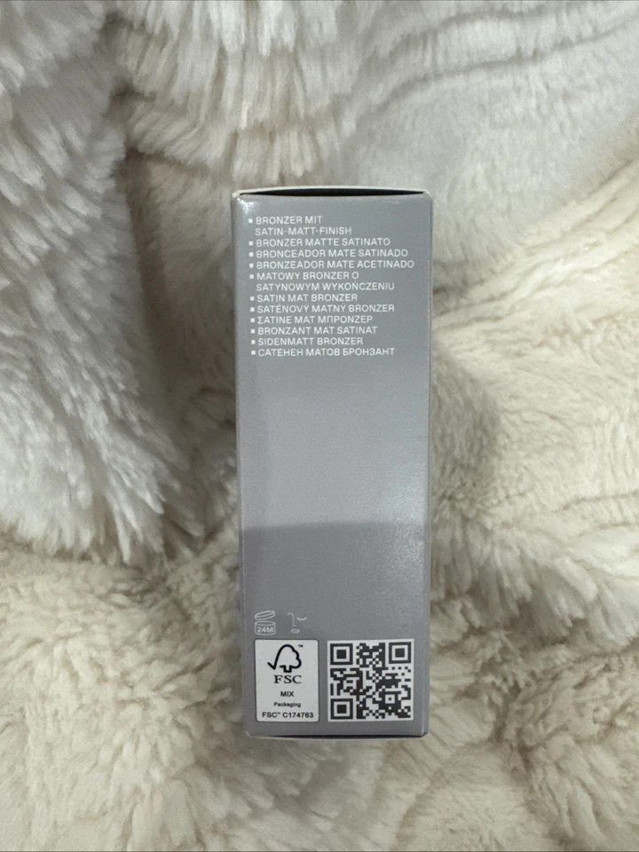 R.E.M. BEAUTY Hypernova Satin Matte Bronzer in Out of Office ~ NIB - Image 4 of 4