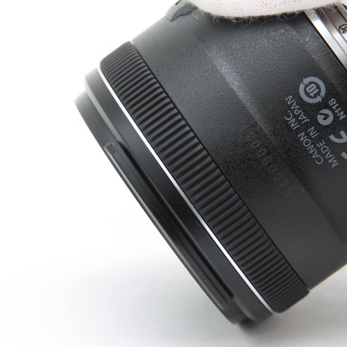 Canon EF 28mm F/2.8 IS USM -Near Mint- #66 - Picture 9 of 12