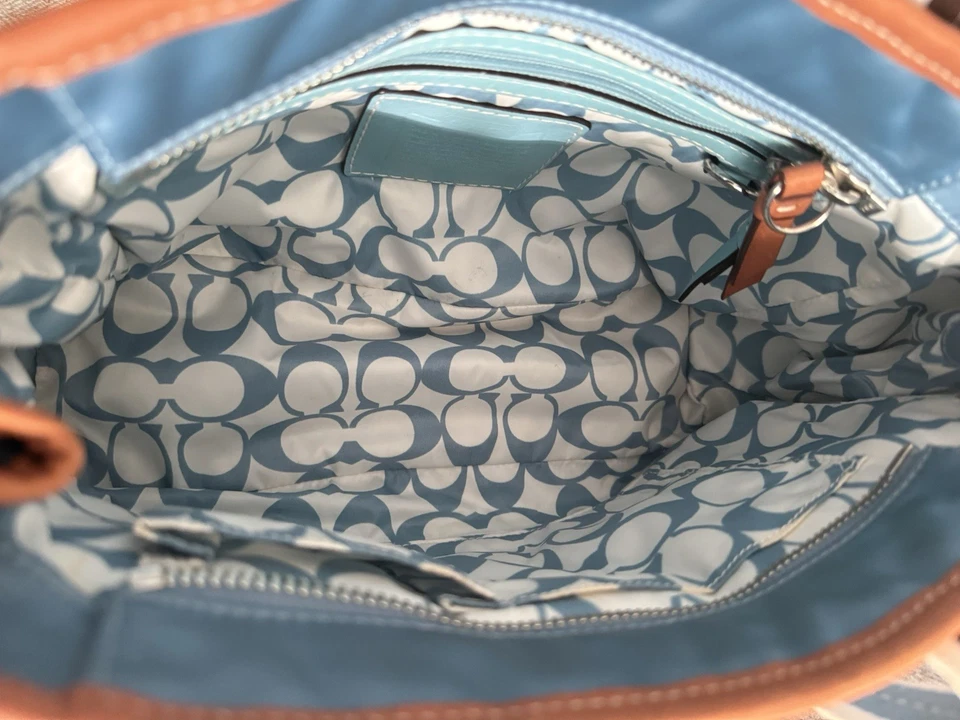 Сумка-тоут Coach Hampton нейлон светло-голубая с желтовато-коричневой кожаной отделкой - Изображение 4 из 4