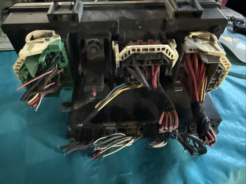 2015 JEEP PATRIOT COMPASS TOTALLY INTEGRATED POWER MODULE P/N: 68232878AA - Foto 4 di 4