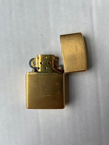 Vintage brass (I - XIII Dated) USS Bunker Hill CG 52 zippo lighter. - Picture 4 of 8