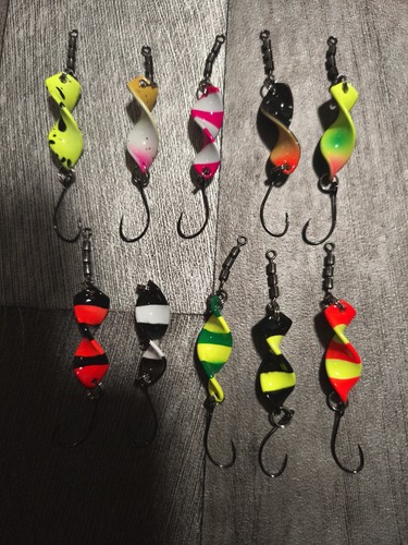 Spoons Forelle twist gedrehter Forellenköder Japanblinker UV 2,8g 10Stück