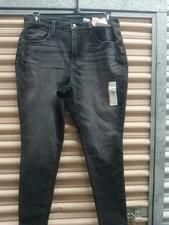 Time And Tru High Rise Curvy Skinny Jeans Womens Size 12 NWT Black