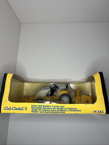 Ertl Cub Cadet Lawn and Garden Tractor Set 1/16 Diecast & Plastic Replica - Picture 2 of 3