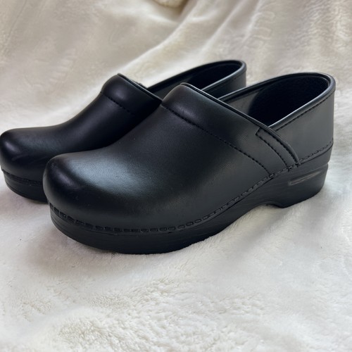 Neu Dansko Wide Pro Cabrio schwarze CLOGS Damengröße EU 36 / US 5,5 - 6 W Weite