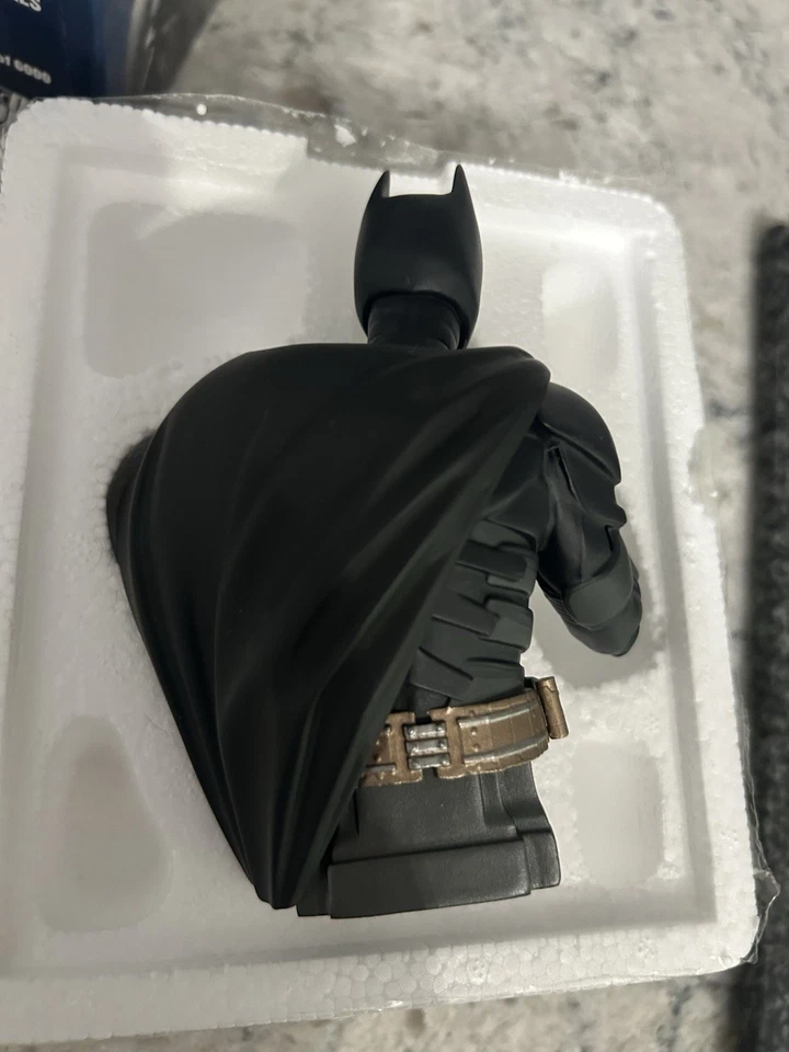 The Dark Knight Batman Bust Limited Edition - Image 3 of 4