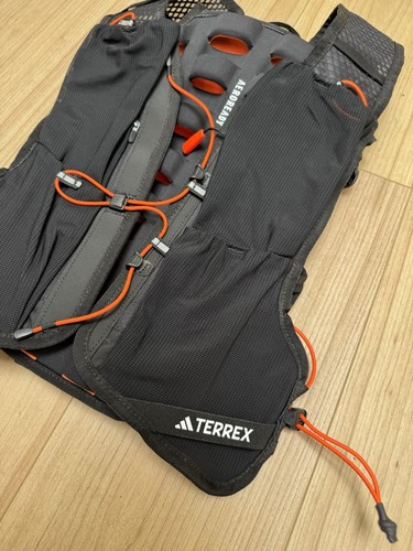 Adidas Terrex Backpack Black White Orange Day Bag Pack Speed Hiking 15.6L - Picture 4 of 10