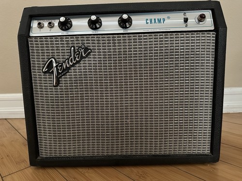 1979 Fender Champ Silverface Guitar Amp - - Picture 11 of 11