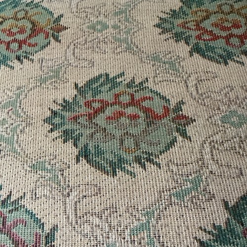 Vintage OTTOMAN / FOOTSTOOL with Padded Tapestry Top 15" x 11" x 9.5โ - Picture 13 of 16