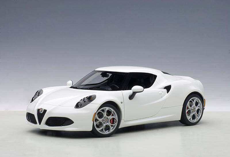 Alfa Romeo 4C 2013 vit bilkonst 1 18 AA70185 modelllllerlerl Alfa Romeo 4C 2013 vit bilkonst 1 18 AA70185 modelllllerlerl