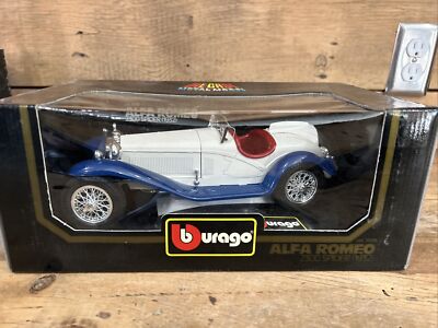 アルファロメオAlfa Romeo 2300 Touring 1/18 Bburago 1:18 Alfa Romeo 8C 2300 Spider Touring silver 18