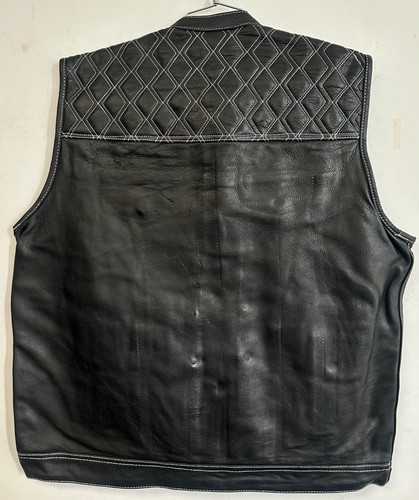 Men's Quilted Leather Motorcycle Vest | Colored Stitch Concealed Carry Pockets - Bild 11 von 14