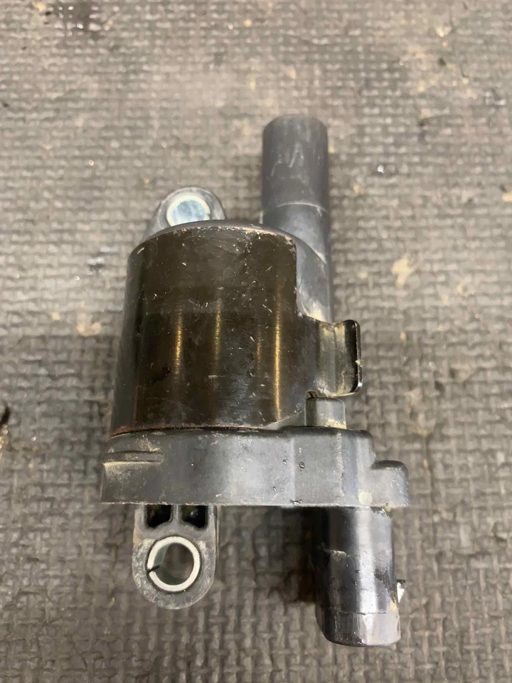 GMC Sierra 1500 SLE 2015 bobinas de encendido 14 15 16 17 18 19 20 21 22 OEM 12658183 Foto 4 de 4