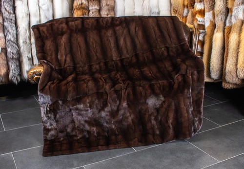 7609 Elegant Mahogany Mink Fur Blanket Genuine Pelt Throw Real Mink Fur Cover - Picture 3 of 8