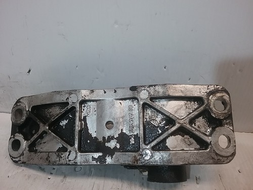 1999-2001 Porsche Carrera Drive Line Differential Bracket 996.375.343.03 3.4L V6 - Picture 6 of 7