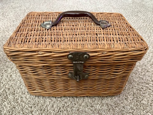 Vintage spanische geflochtene Weiden Picknickkörbe, Menge 2 - EINZIGARTIGES Dekor & Display - Bild 3 von 16