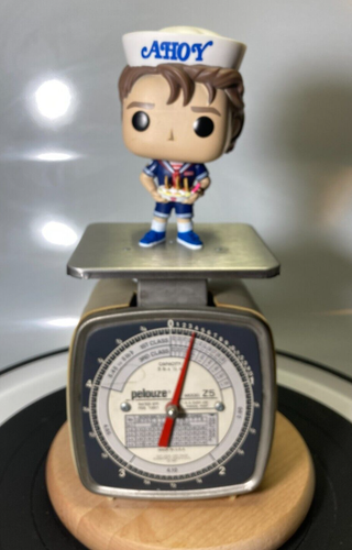 Stranger Things Funko Pop LOOSE Steve Ahoy Scoops #829 Baskin Robbins Exclusive - Bild 19 von 19