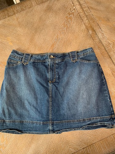 St. John’s bay skort skirt shorts denim sz 18W Blue Pockets Waist 40” Length 17”