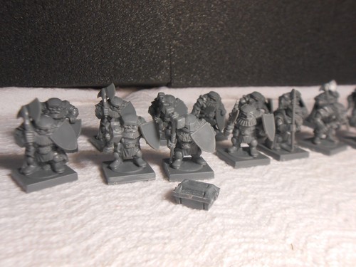 Warhammer King of War Dwarf Army Lot of 68 Figures Unpainted with Shipping Foam - Picture 18 of 20