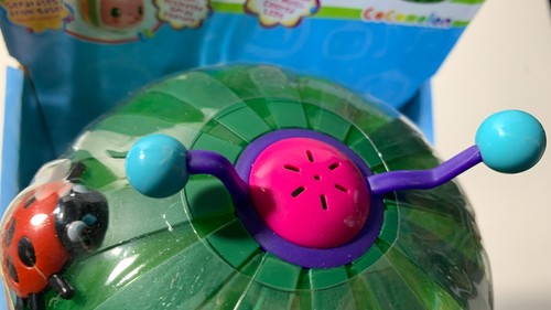 Spark Cocomelon 2-in-1 Spraying Bath Toy With LED Lights Music - NEW SHIPS FAST! - Picture 21 of 23