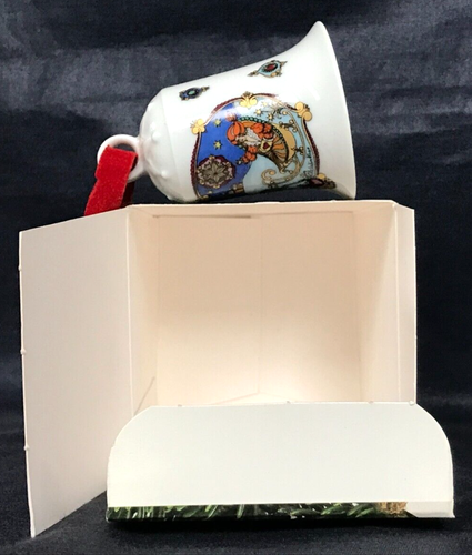 1. HUTSCHENREUTHER Porzellan Weihnachtsglocke 1978 OVP Samtband 7 cm Ole Winter - Bild 10 von 10