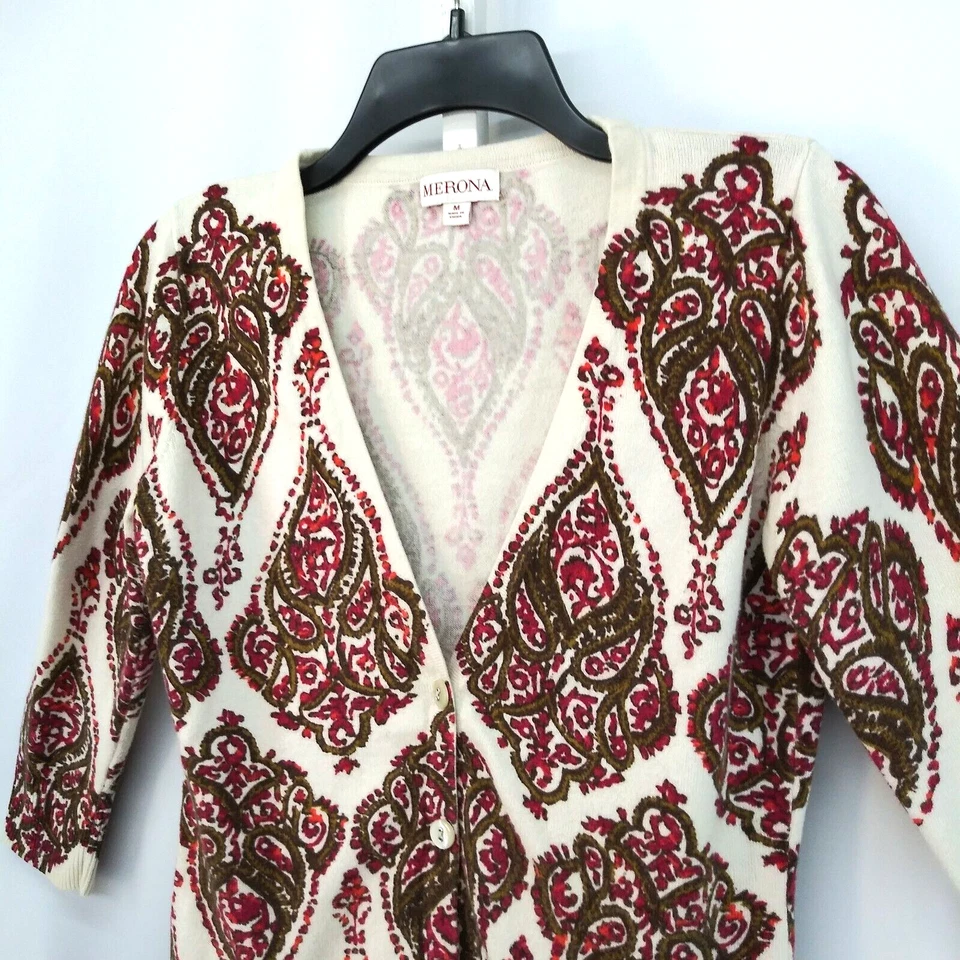 Женский свитер Merona размер M кремовый с полным принтом рукав 3/4 кардиган на пуговицах - Изображение 2 из 4
