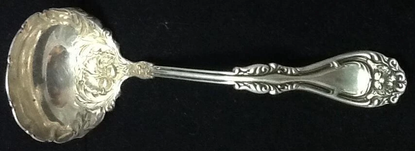 Oneida Hanover Silverplate Solid Gravy Ladle