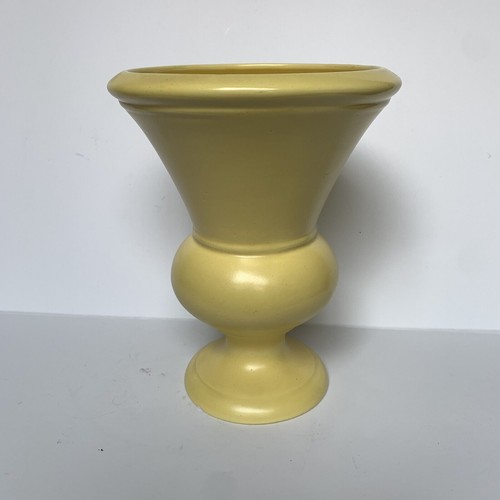 Haeger Pottery Yellow Large Vase MCM 9" Ceramic - Picture 5 of 9