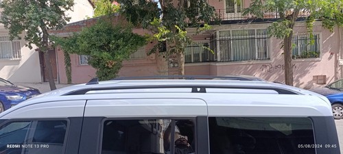 For Toyota Hiace H300 2019-2025 Roof Side Rails Ultimate Style Alu Black - Picture 5 of 6
