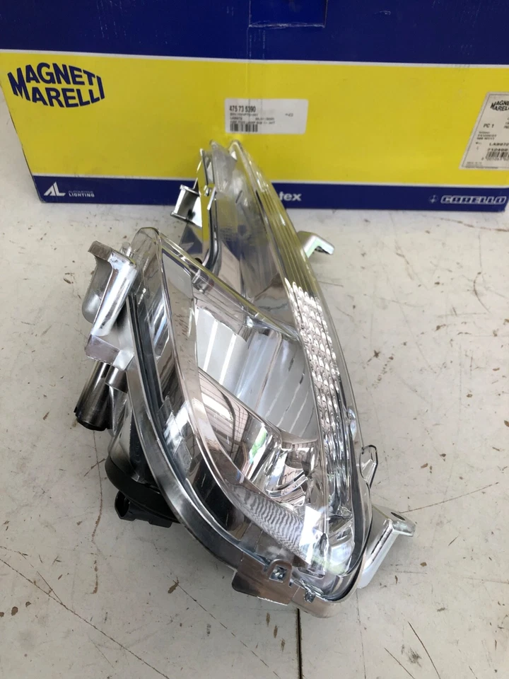 OEM FRONT LEFT FOG LIGHT FOR PEUGEOT 508 I 2010-2018 6208W2 9670476280 MARELLI - Image 4 of 4